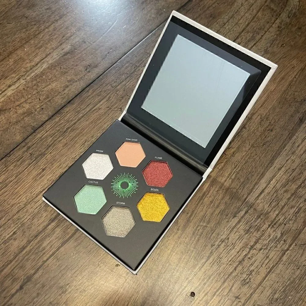 Sandbar Oasis Eyeshadow Palette